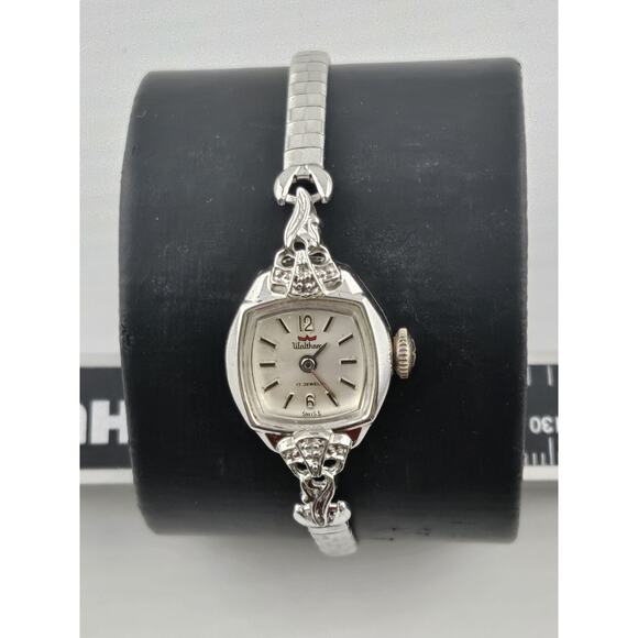 Vtg Ladies Waltham Swiss Diamond Cocktail Watch Manual Wind Petite 17J Runs - Picture 3 of 12
